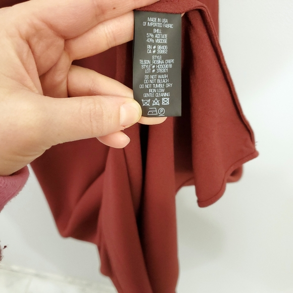 THEORY Telson Rosina Crepe Dress Burgundy - Picture 6 of 8